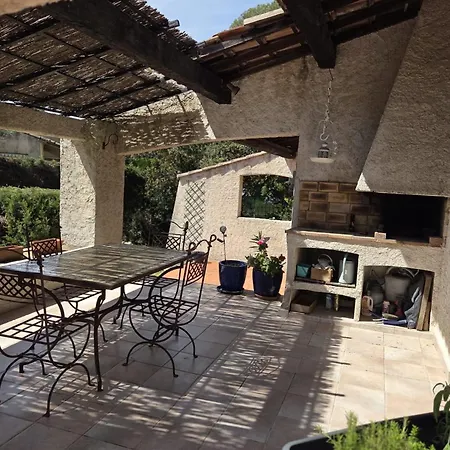 House 3 With Garden Near The Sea *